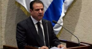 ayman odeh kimdir kac yasinda nereli ayman odeh siyasi kariyeri hOxsCsZ3.jpg